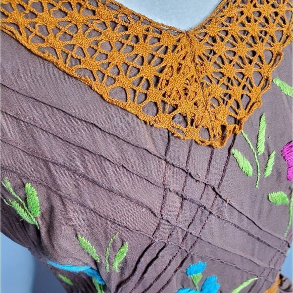 VINTAGE 70s dress‎ brown crochet embroidered bell sleeve maxi cottagecore M - Picture 7 of 10